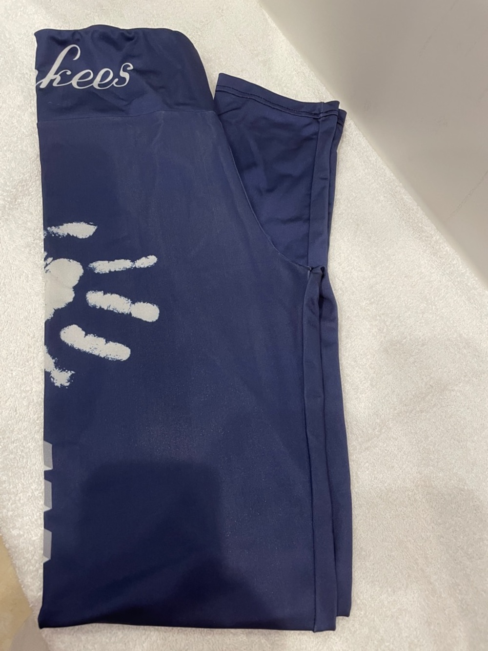 Womans MLB New York Yankees Navy Blue Handprint Leggings